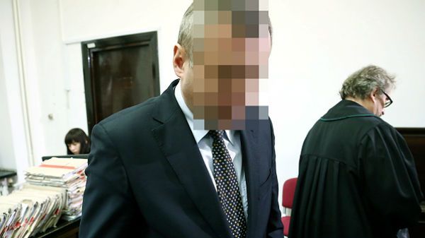 B. ordynator kardiochirurgii warszawskiego szpitala MSWiA dr Mirosław G.