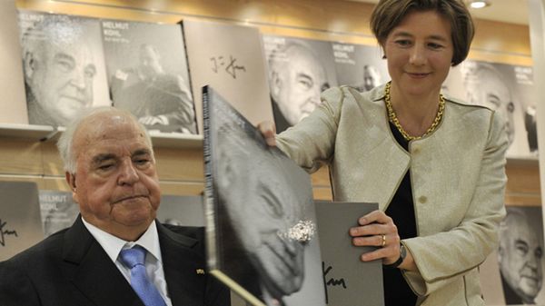 Helmut Kohl z żoną Maike
