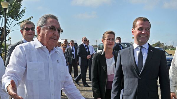 Raul Castro i Dmitrij Miedwiediew