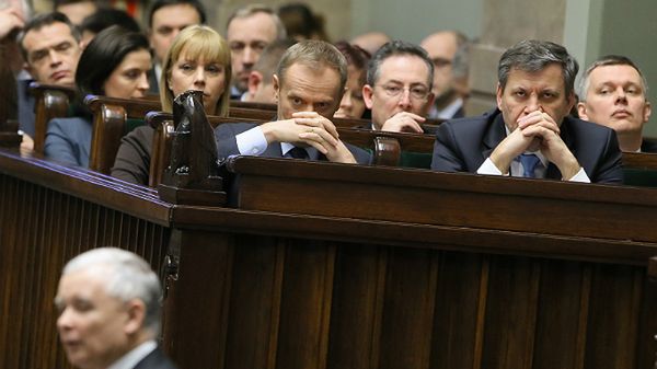 Ministrowie "dyskutowali" z Jarosławem Kaczyńskim na Twitterze