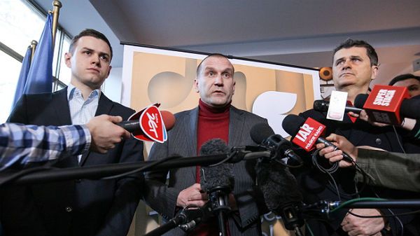 Janusz Palikot oraz przewodniczący SdPL Wojciech Filemonowicz (w środku)