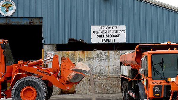 Służby przygotowują się na wielki odśnieżanie