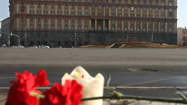 Bomby wybuchły na dwóch stacjach metra