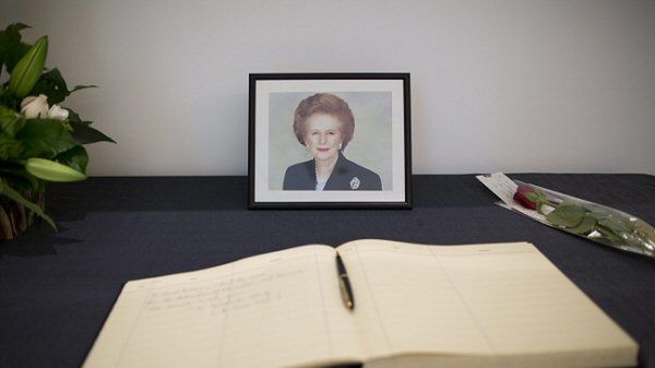 Księga kondolencyjna w Hongkongu