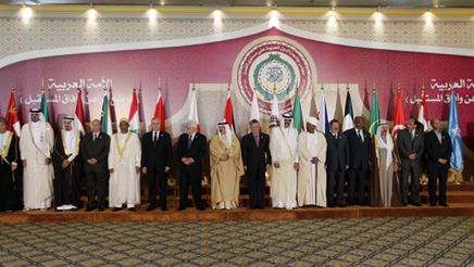 Delegaci tuż przed rozpoczęciem szczytu Ligi Arabskiej
