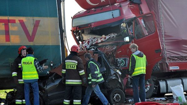 Miejsce wypadku na drodze krajowej nr 11 Kluczbork-Olesno