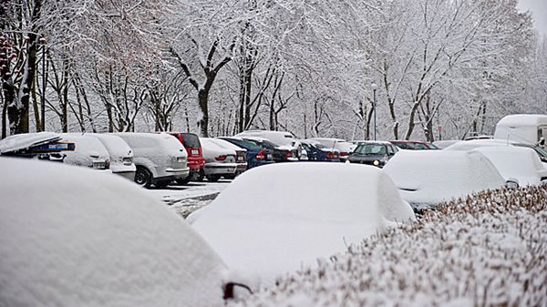 Śniegu z godziny na godzinę jest coraz więcej
