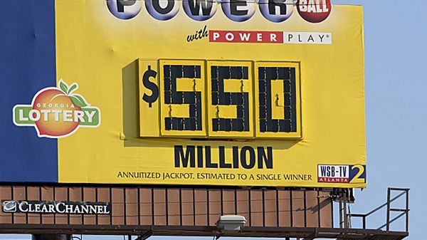 Prawdopodobieństwo zdobycia głównej nagrody wynosiło 1 do ok. 175 mln