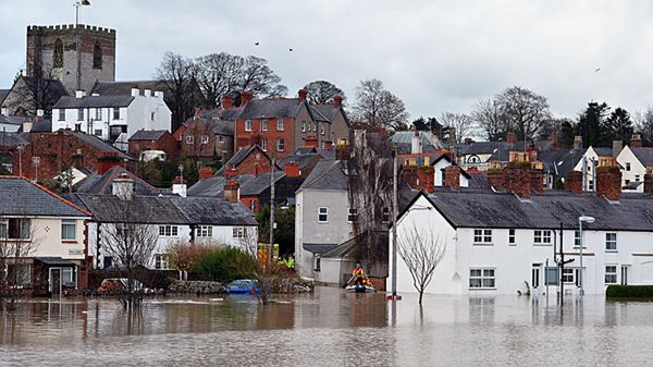 Powódź w walijskim miasteczku St Asaph