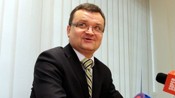 Prokurator Piotr Kosmaty podczas konferencji prasowej nt. śledztwa w sprawie planów zamachu