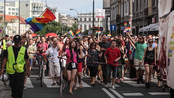 Parada Równości na ulicach Warszawy