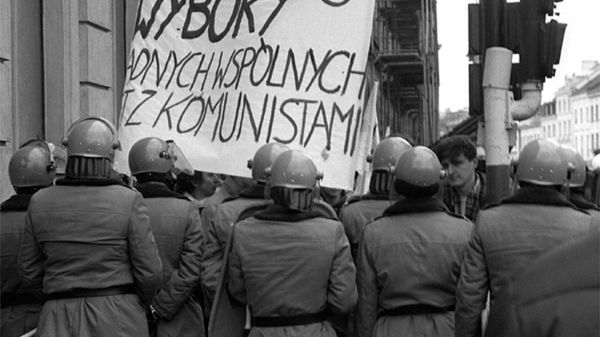 Jedna z ostatnich manifestacji przed wyborami 4 czerwca 1989 roku