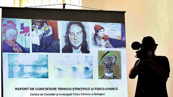 Zdjęcia skradzionych obrazów zaprezentowano podczas konferencji w Bukareszcie