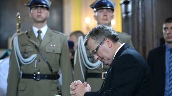 Prezydent Bronisław Komorowski podczas mszy świętej w intencji ofiar zbrodni wołyńskiej