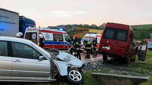 W wypadku poszkodowane zostały cztery osoby