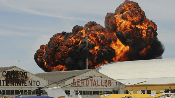 Eksplozja po upadku samolotu