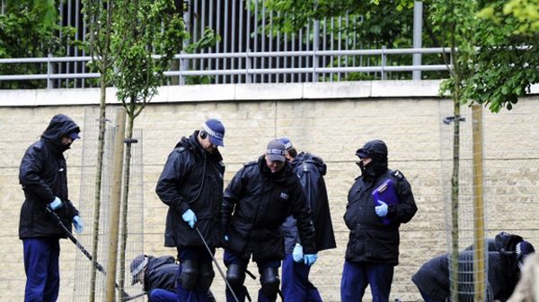 Policja na miejscu zamachu