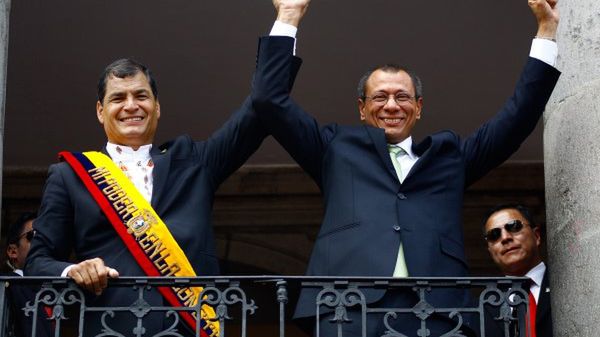 Prezydent Ekwadoru Rafael Correa (po lewej) i wiceprezydent Jorge Glass