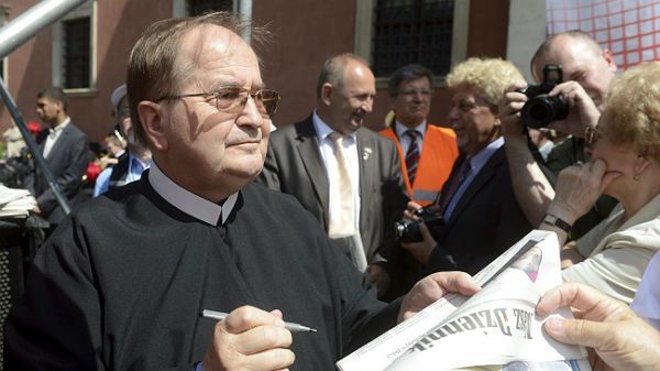 O. Tadeusz Rydzyk podczas spotkania z uczestnikami manifestacji pod hasłem "Obudźcie się Polacy"