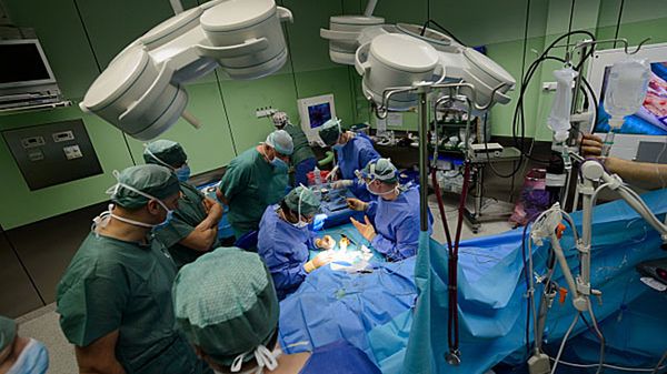 Pionierska operacja rekonstrukcji górnego odcinka przewodu pokarmowego