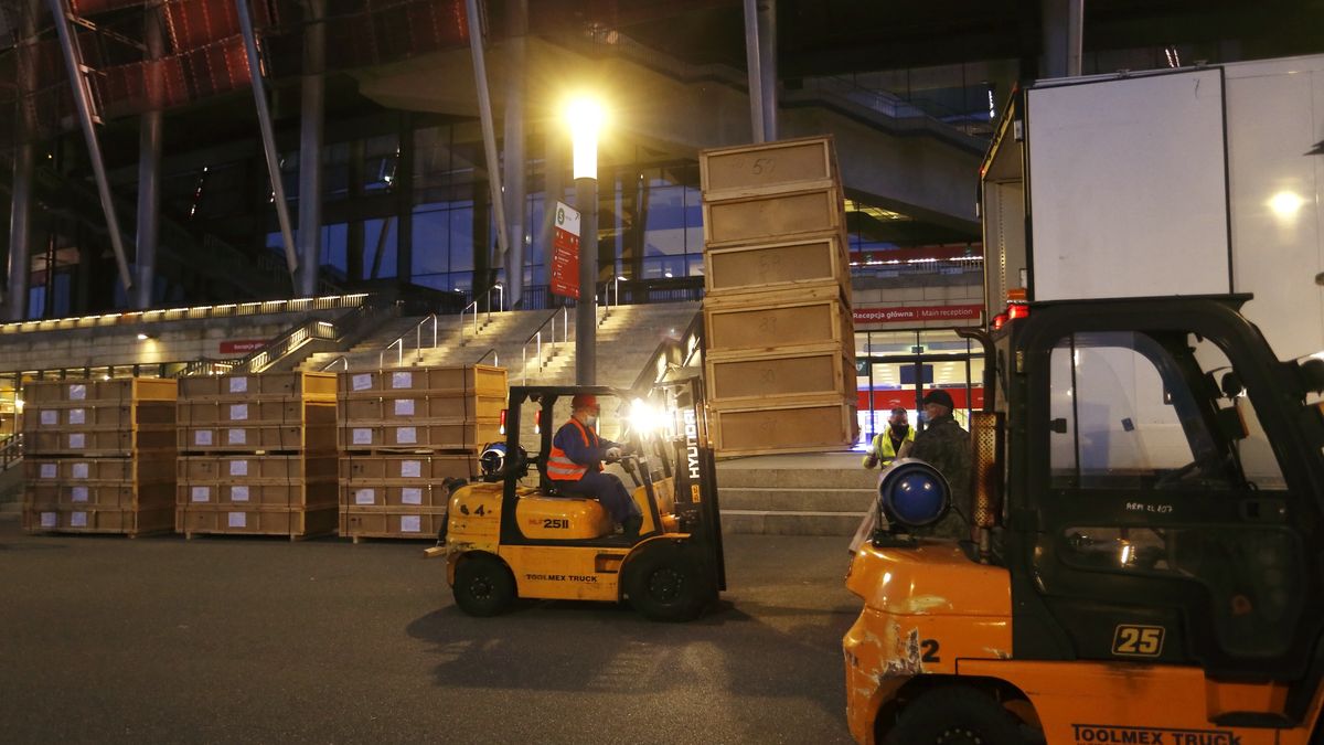 Trwają przygotowania do uruchomienia szpitala polowego na Stadionie Narodowym
