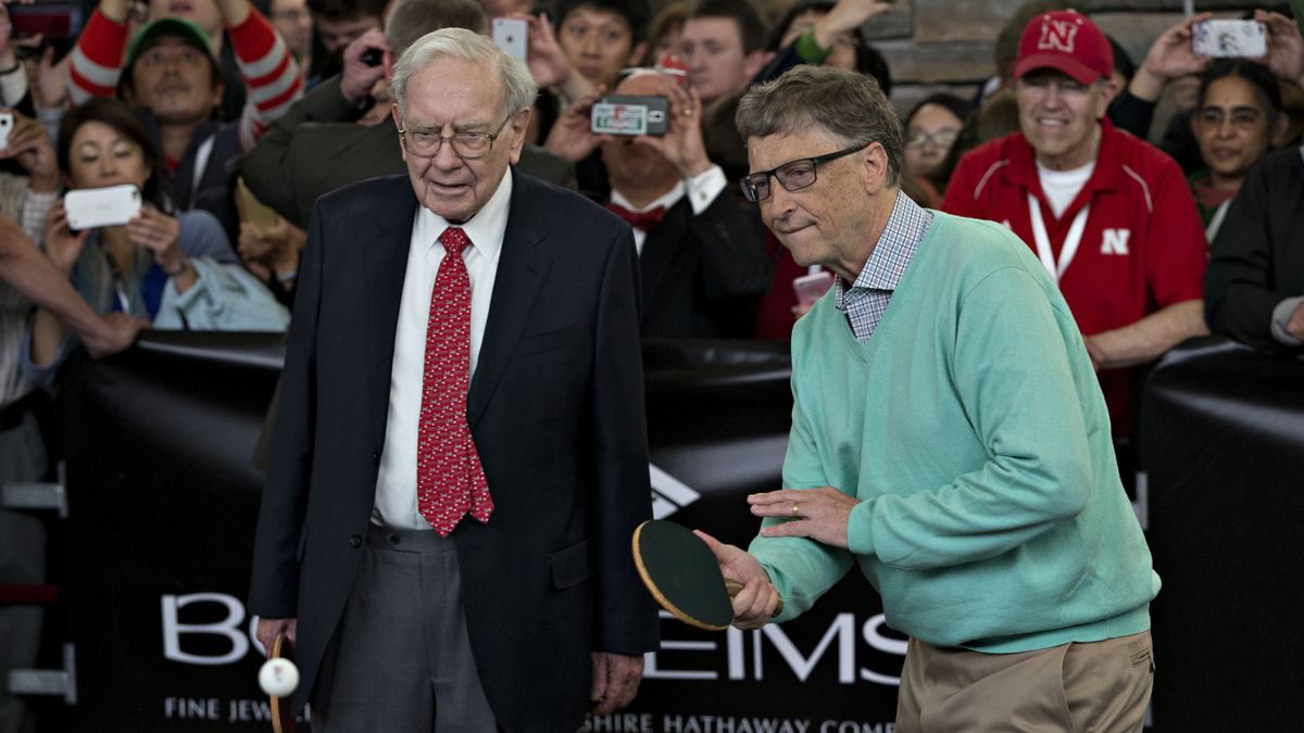Berkshire Hathaway Inc. Annual General Meeting
Warren Buffett, chairman and chief executive officer of Berkshire Hathaway Inc., left, plays table tennis with Billionaire Bill Gates, chairman and founder of Microsoft Corp. and Berkshire board member, on the sidelines the Berkshire Hathaway annual shareholders meeting in Omaha, Nebraska, U.S., on Sunday, May 1, 2016. Dozens of Berkshire Hathaway subsidiaries will be showing off their products as Chief Executive Officer Warren Buffett hosts the company's annual meeting. Photographer: Daniel Acker/Bloomberg via Getty Images
Bloomberg
US, NORTH AMERICA, MIDWESTERN, U.S.A., FINANCE, EXCHANGE, AGM, AMERICAS, MIDWEST, BUSINESS, SHAREHOLDERS, BILLIONAIRES, FINANCIAL, SHAREHOLDER, BILLIONAIRE, INVESTING, MARKET, ANNUAL GENERAL MEETING, INVEST, EARNS, INVESTORS, EARNINGS, EARN