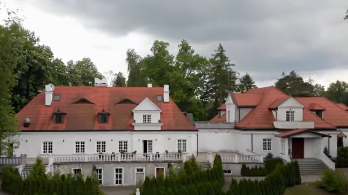 Dworek ze "Złotopolskich" na sprzedaż