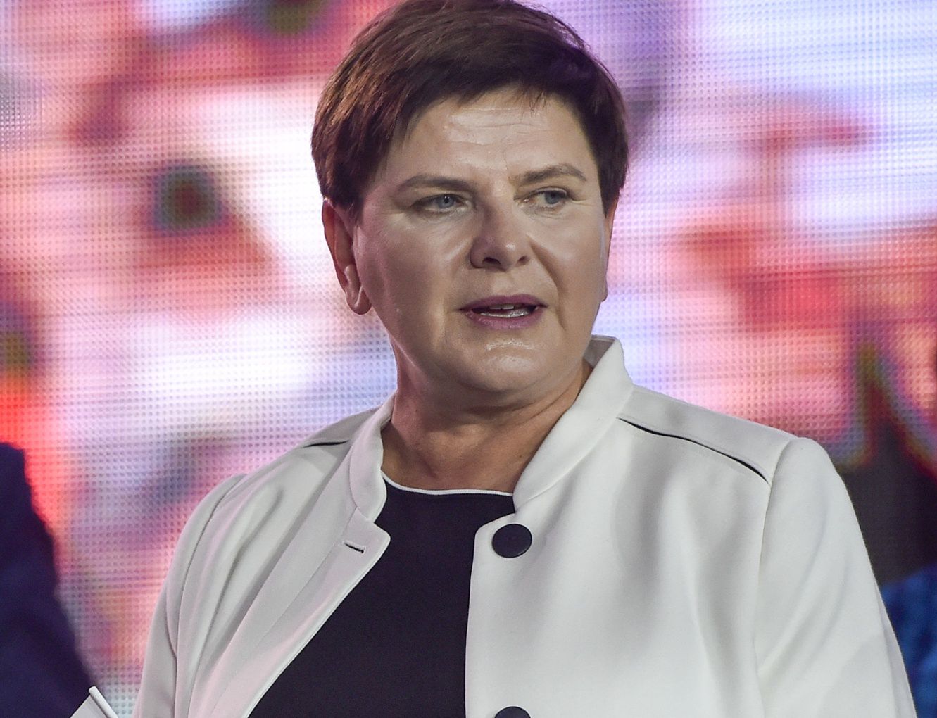 Szydło ostro o Hołowni. "Czas, żeby przestał się bawić"