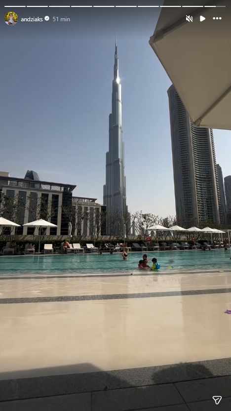 Andziaks nadaje z Dubaju