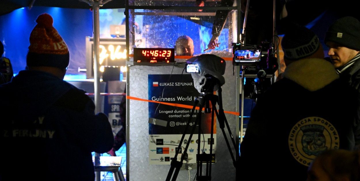 Łukasz Szpunar znów pobił rekord Guinnesa w długości przebywania w lodzie