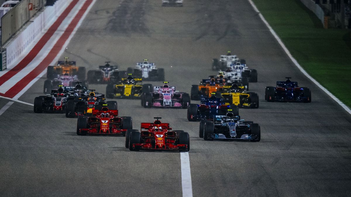 start do wyścigu F1