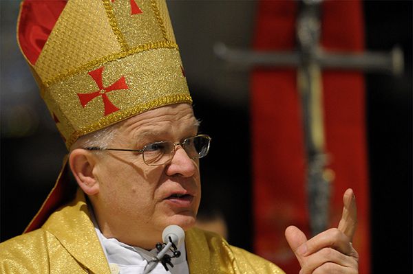 Abp Michalik: struktury zła "przycinają" Kościół