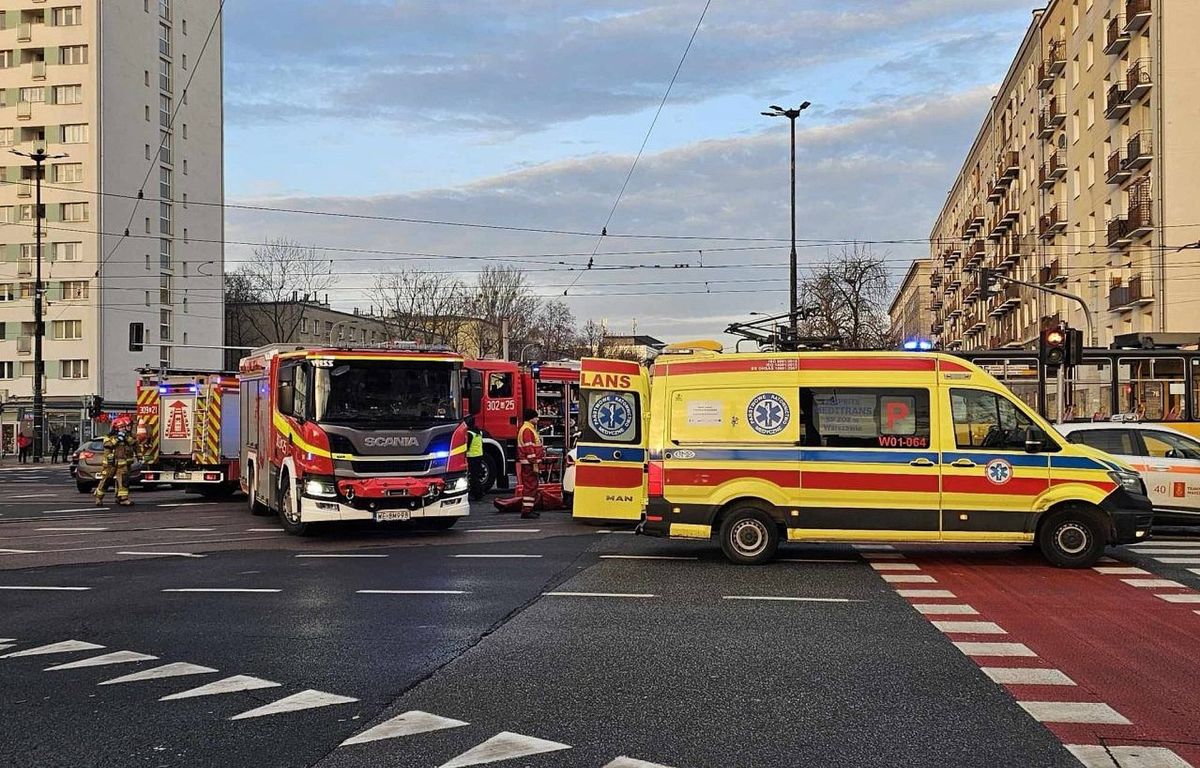 potrącenie, tramwaj, wypadek Dramat na torowisku. Tramwaj potrącił mężczyznę