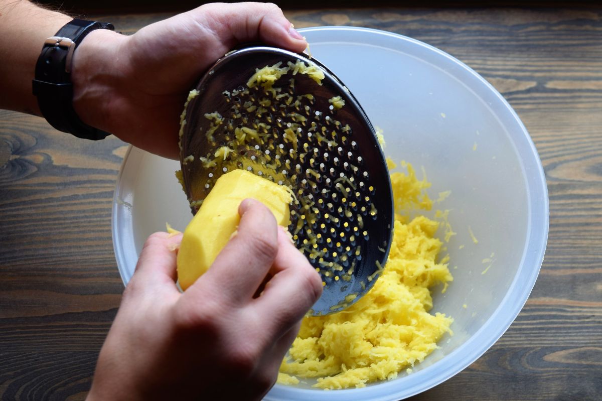 Potatoes change colour quickly after peeling. Why?