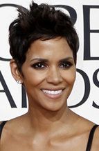 Aretha Franklin pragnie Halle Berry