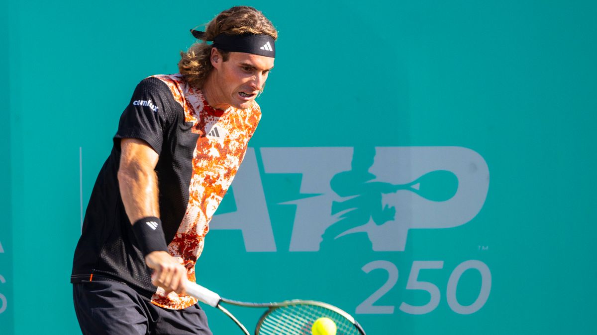PAP/EPA / Cati Cladera / Na zdjęciu: Stefanos Tsitsipas