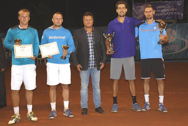 Od lewej: Andriej Kapaś, Grzegorz Panfil, Stanisław Churas, Piotr Gadomski i Mateusz Kowalczyk