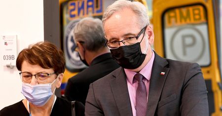 Nie tylko pracownicy? Uczelnie chcą sprawdzać, czy student się zaszczepił