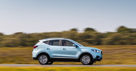 MG ZS EV: brytyjska marka należąca do chińczyków i auto elektryczne o japońskiej stylistyce