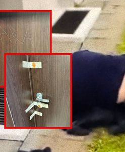 Morderca z UW mieszkał w Warszawie. Szokujące napisy na drzwiach