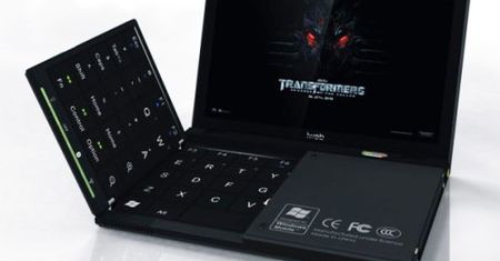 Utopijny laptop z rozkładaną klawiaturą