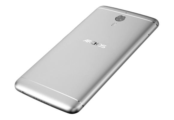 Archos na targach MWC pokaże dwa mocne i tanie smartfony: Diamond 2 Plus oraz Diamond 2 Note 7