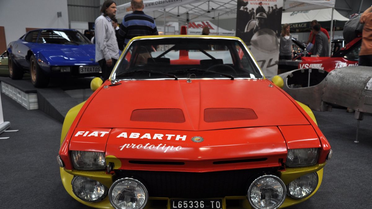 Moto Nostalgia 2011 - blask minionych epok [galeria] 1