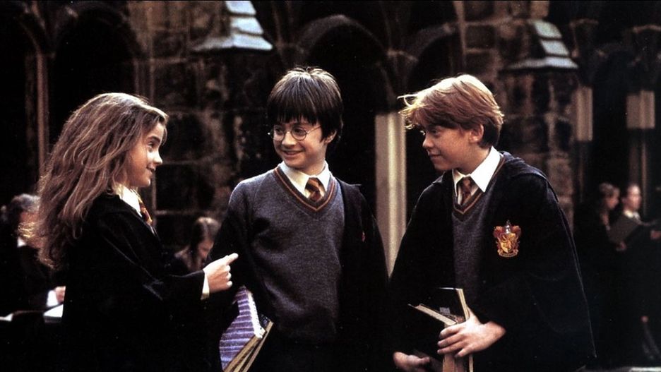 "Harry Potter i Kamień Filozoficzny". Pierwsza zekranizowana część bestsellerowej sagi o czarodzieju. Kadr z filmu. 