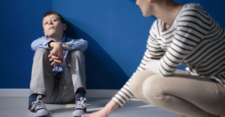 Echolalia. Jak ją rozpoznać u dziecka, w jaki sposób leczyć?