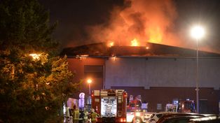 Inowrocław: Nocny pożar magazynu. Znaleziono zwłoki mężczyzny