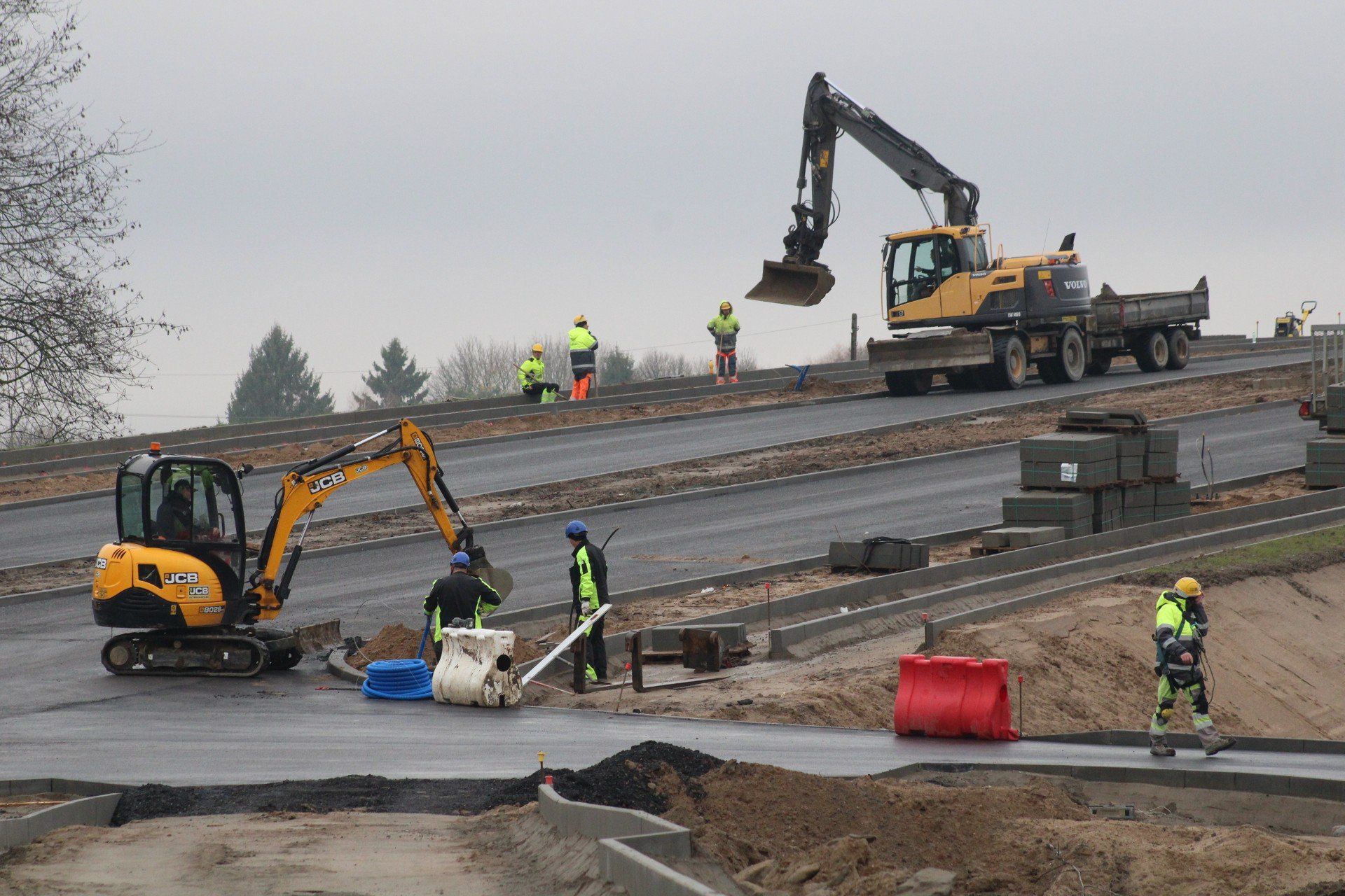 BUDOWA ŁĄCZNIKA MIEDZY ULICĄ SZCZECIŃSKĄ I STREFOWĄ