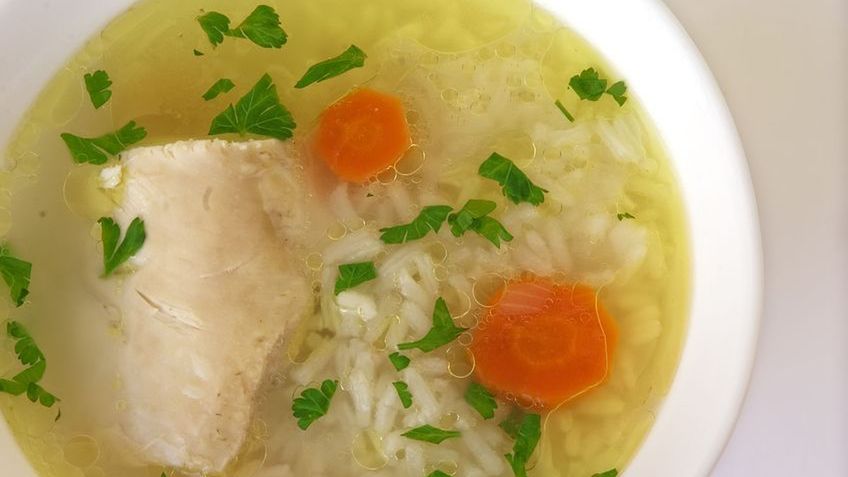 Zagęszczony rosół z ryżem (do kupienia gotowy do spożycia)