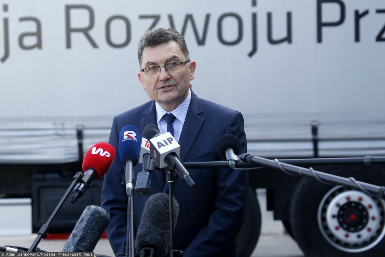 "Trzęsienie ziemi" w rządowej agencji. Wymieniają kadry związane z PiS