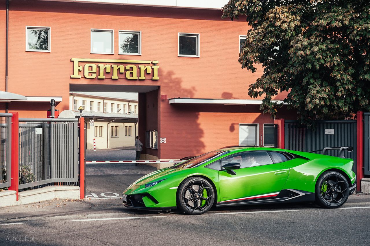 Ferrari i Lamborghini zawieszają działalność w Rosji. Wesprą finansowo Ukrainę